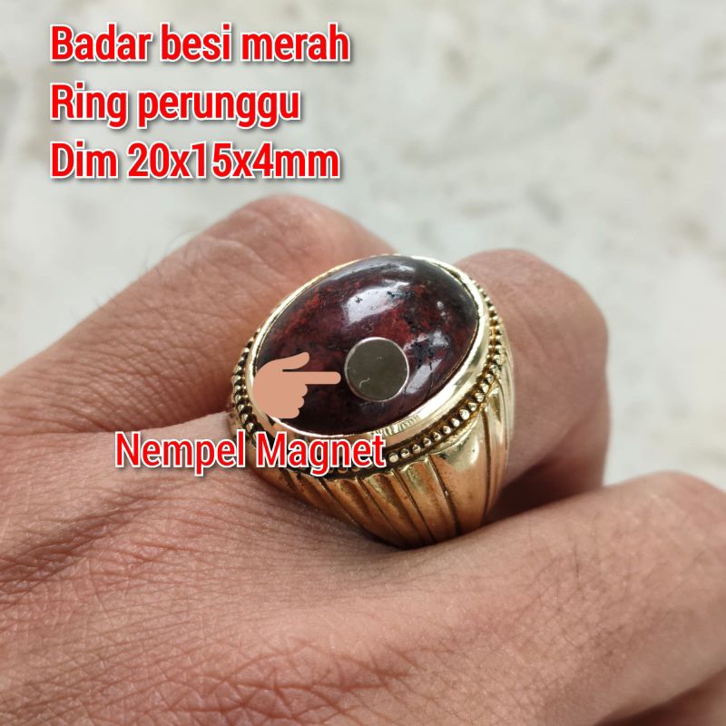 CINCIN PRIA BATU BADAR BESI MERAH NEMPEL MAGNET RING PERUNGGU