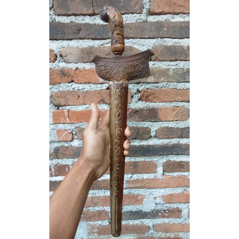 Warangka Ukiran Kaligrafi Kuno