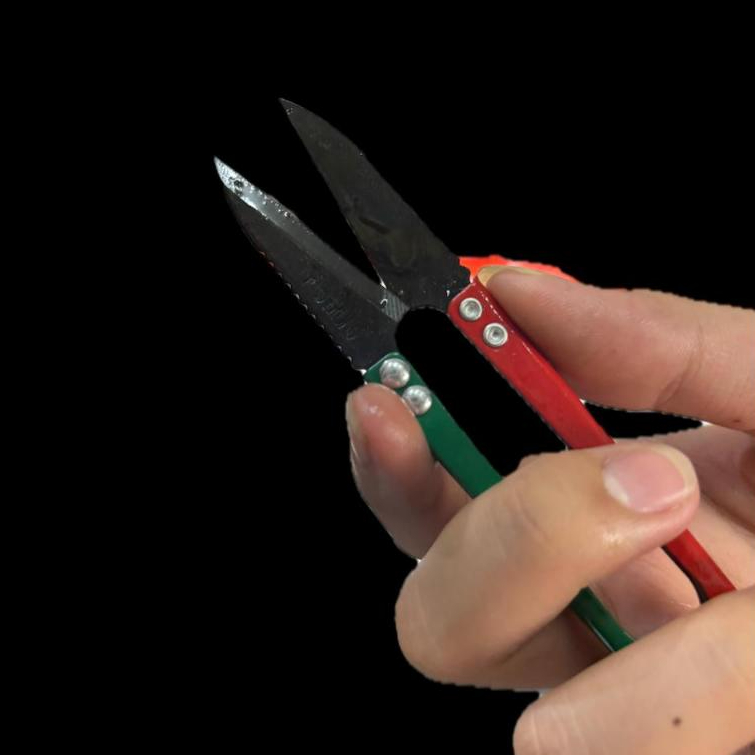 

Gunting Benang F-Strong