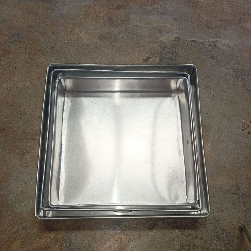 

Loyang persegi tinggi 4cm