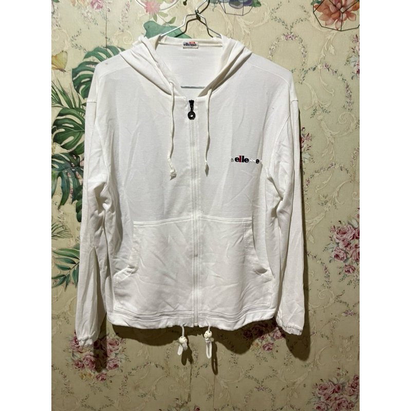 preloved jaket ellesse preloved jaket wanita preloved atasan wanita preloved jaket putih preloved ja