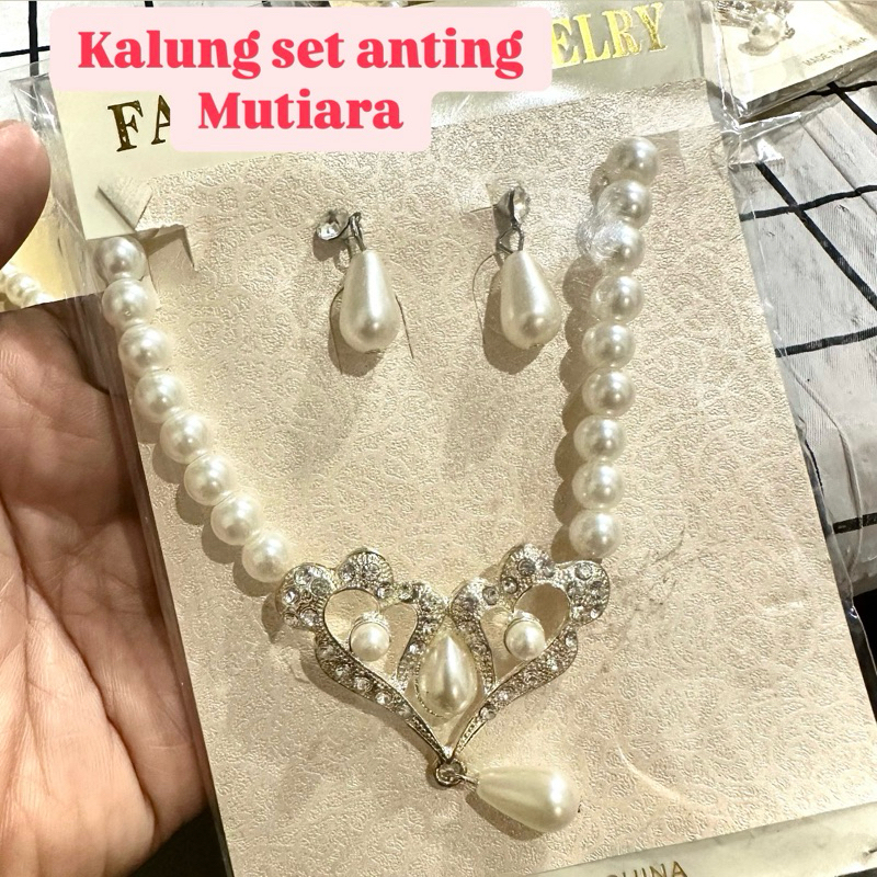 Kalung Set Mutiara putih