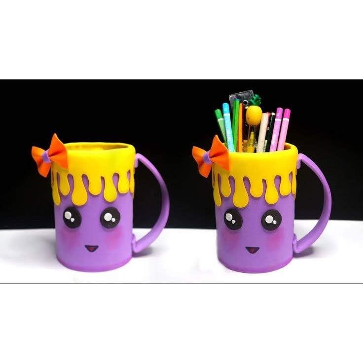 

Tempat Pensil Karakter