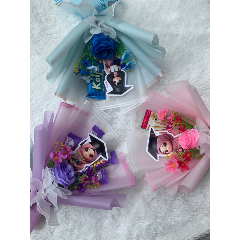 

BUKET WISUDA + SNACK / BUKET WISUDA MURAH / BUKET PERPISAHAN MURAH / BUKET ANAK MURAH