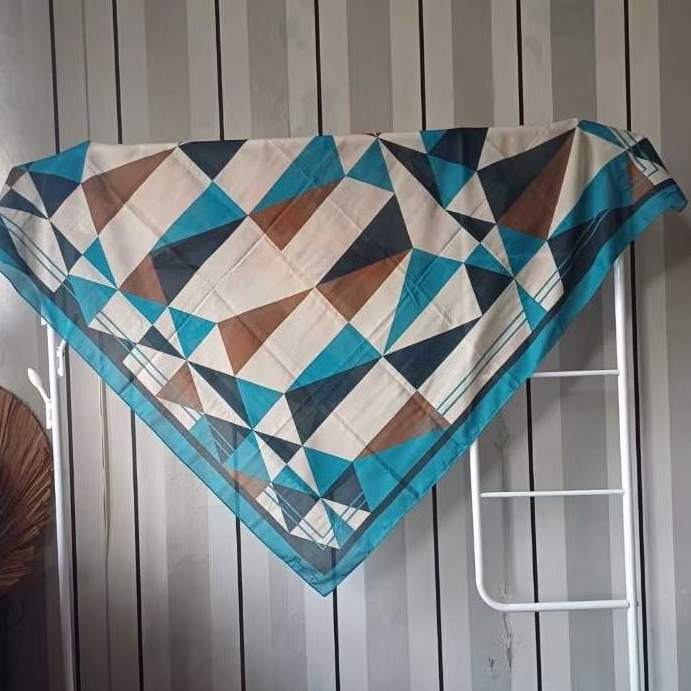 PRELOVED SECOND SIGN SCARVE_SECOND SIGN SCARVE ORIGINAL_HIJAB PREMIUM_FASHION MUSLIM