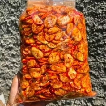 

Seblak Kerupuk Bawang Bantat Pedas Daun Jeruk 500gram