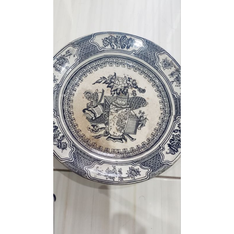 Piring keramik kuno cap M KI SOAH dan DORIC (2 pcs)