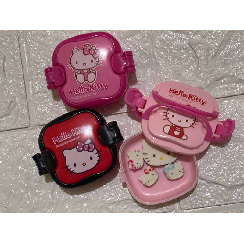 

PENNGHAPUS HELLO KITTY / HELLO KITTY ERASER / penghapus dengan wadah model tempat makan / PENGHAPUS LUCU / penghapus unik / kado unik / kado lucu