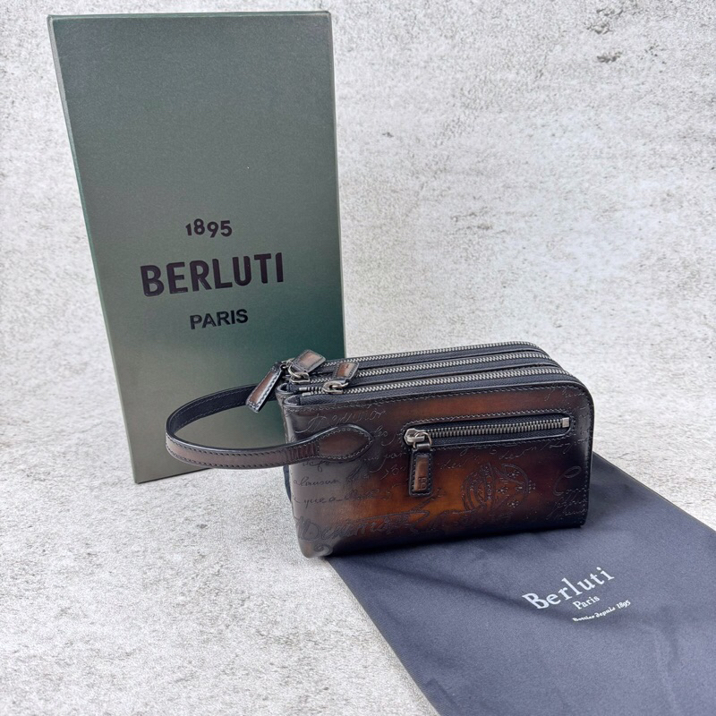 Clutch Pria Berluti Triple Zipper Original Leather