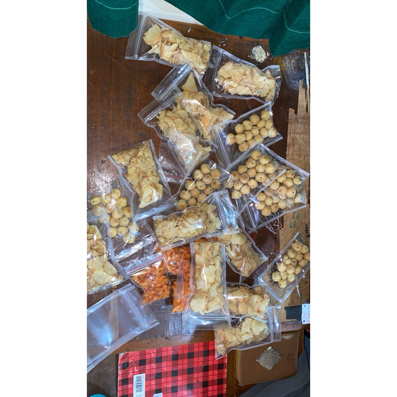 

Kue Soes Keripik Singkong Macaroni