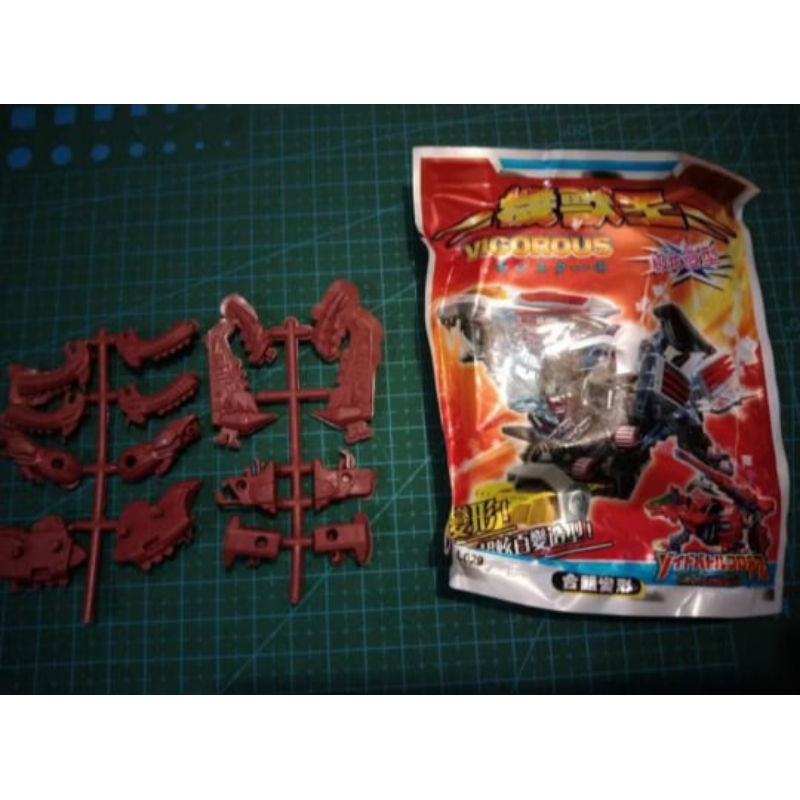 mainan robot bongkar pasang ukuran sedang isi 20 pcs