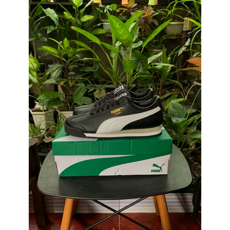 sepatu sneakers puma roma black white leather original 396868-02)