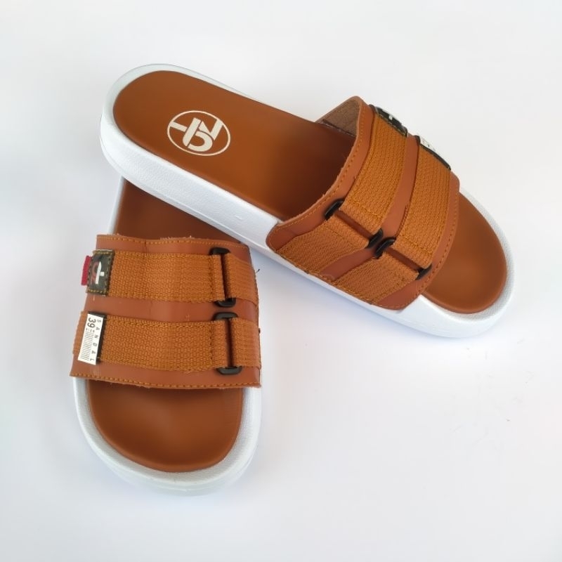 SANDAL SLOP PRIA KARET EMPUK TERBARU