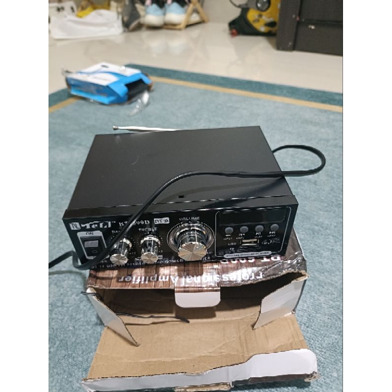 amplifier BT -699 D
