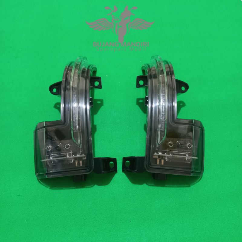 Lampu Riting Sein Spion Xpander Cross Ultimate Original