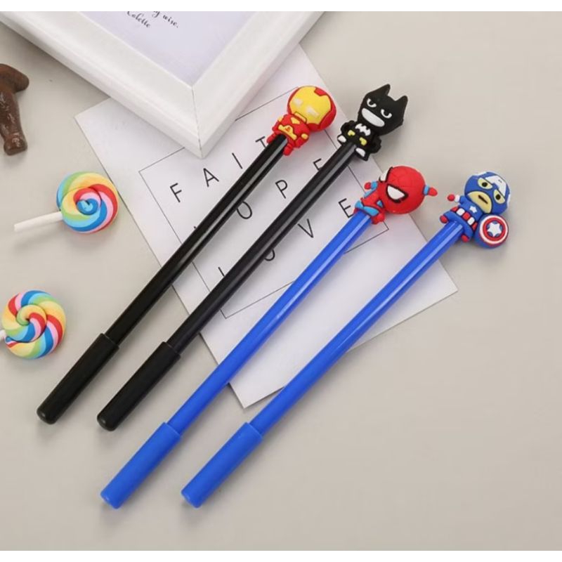 

Pulpen Gel Pena Karakter Superhero Random