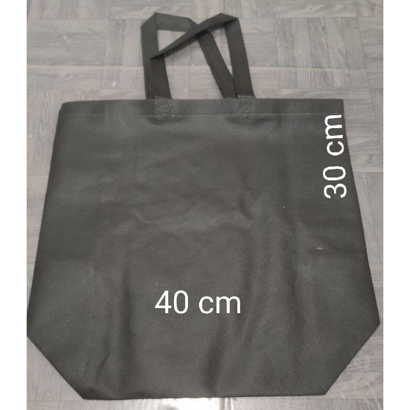 

Goodie Bag Landscape Ukuran 40x30x14 Hitam Polos