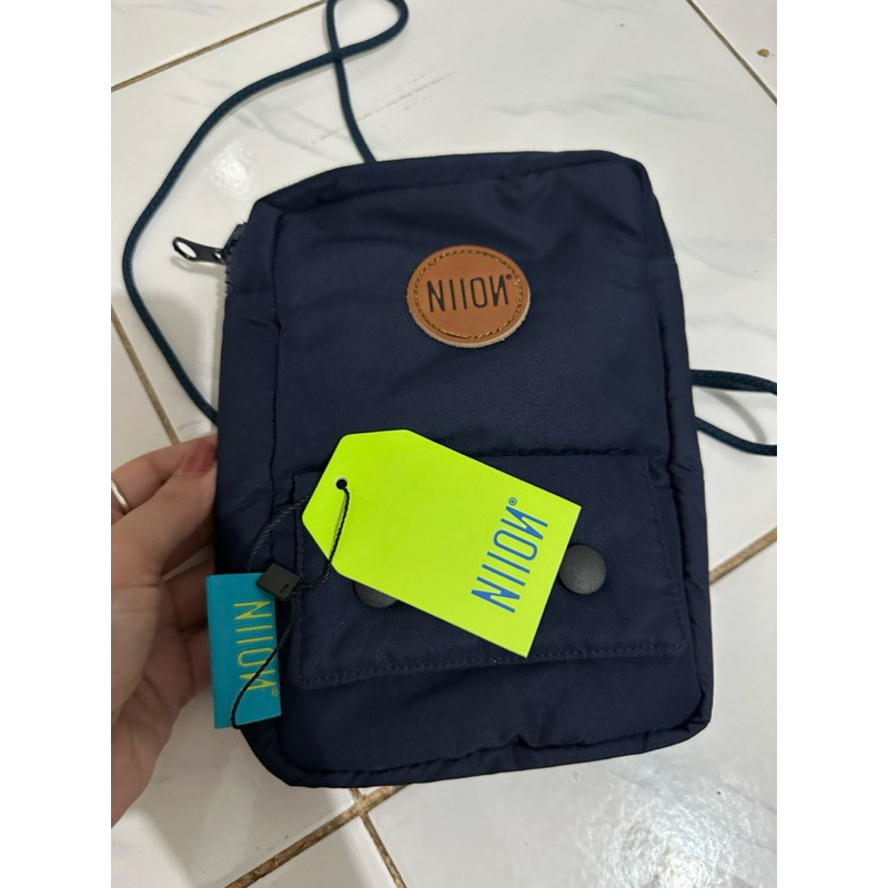 tas selempang niion