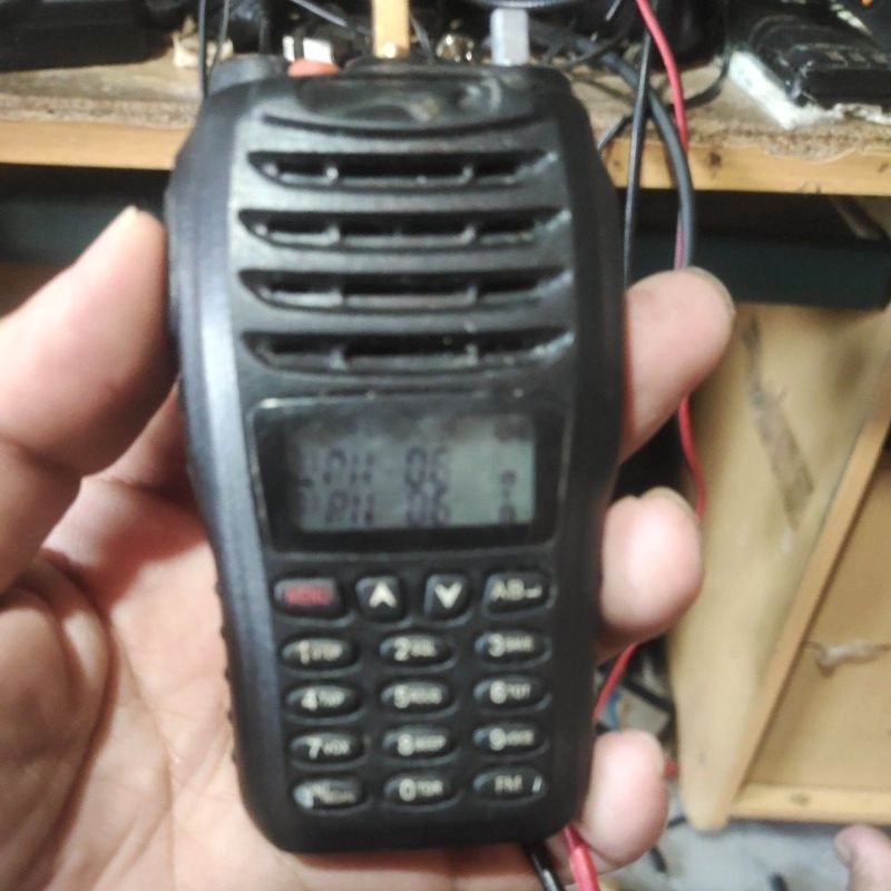 HT BERLIN UV-B5 DUALBAND AMATEUR RADIO BERLIN UV B5