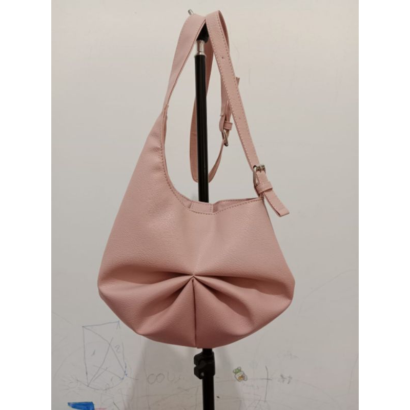 Sling Bag / Tas Selempang Wanita Andari