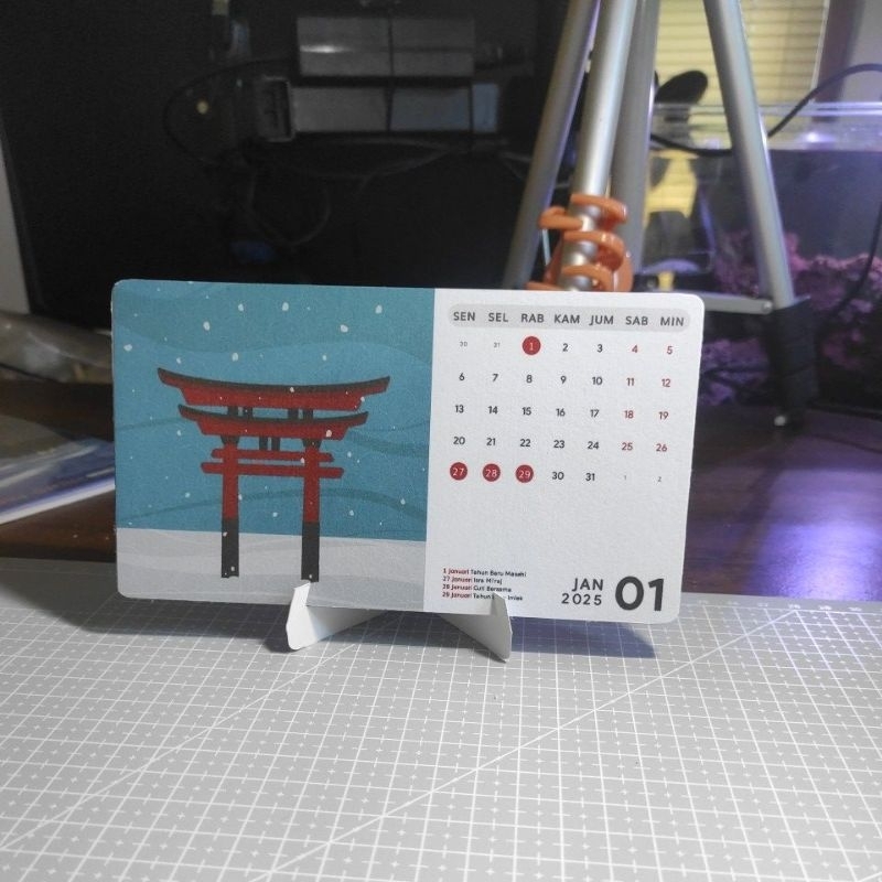 

Kalender meja kecil estetik tema jepang
