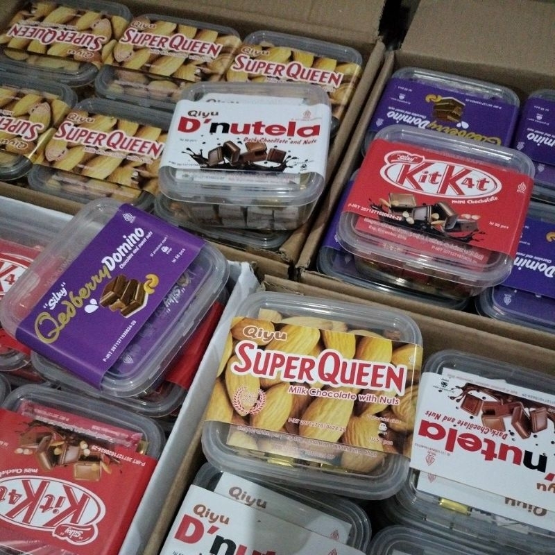 

COKELAT Viral Milk Chocolate With Nuts cube isi 50 pcs
