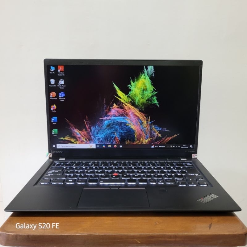 Lenovo Thinkpad X1 Carbon 5th Gen i7