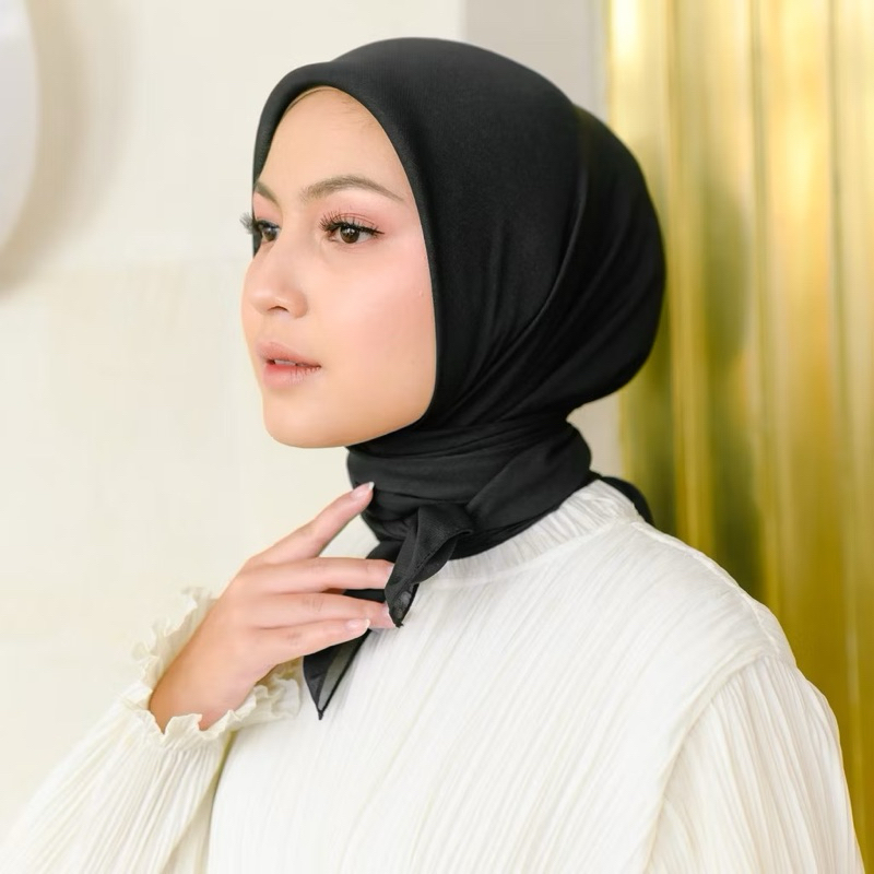 Hijab Segi Empat Voal Paris Premium (OBRAL HABIS) FREE GIFT
