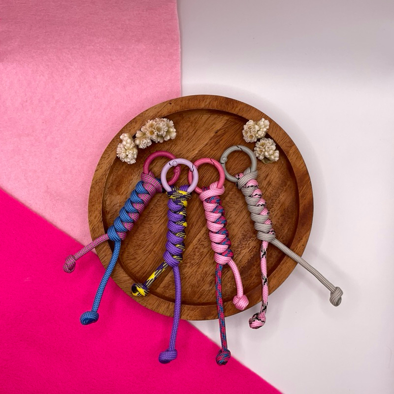 Key Chain Paracord Aesthetic Free Inisial & Fluffy Charm| Bag Charm Paracord | Handmade