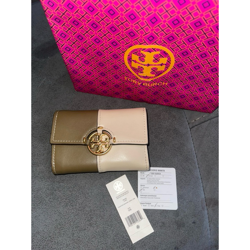 Dompet Tory Burch