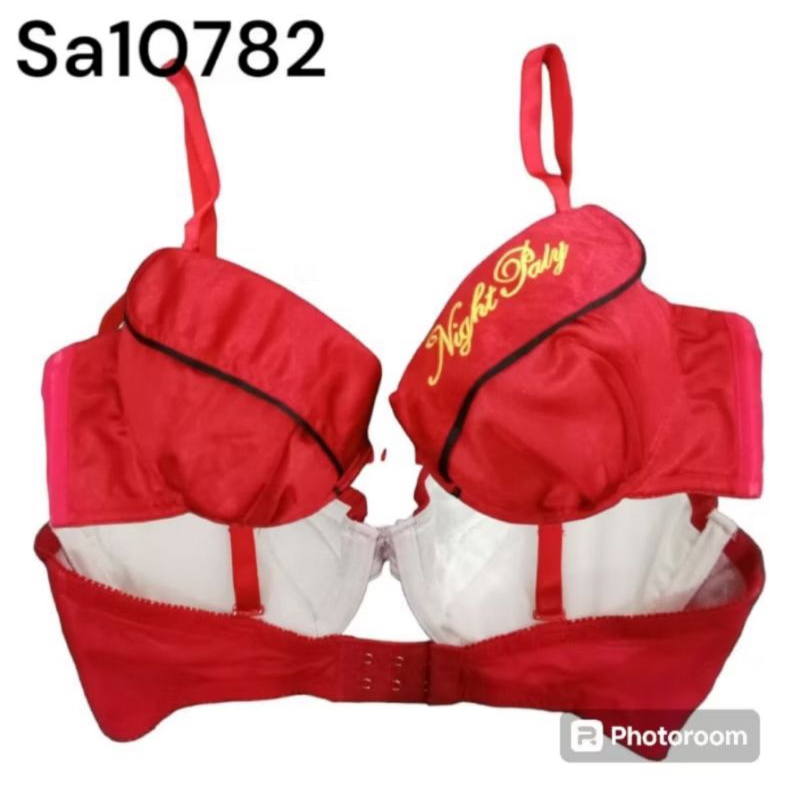 #A Sa10782 bra branded size 32E berbusa berkawat
