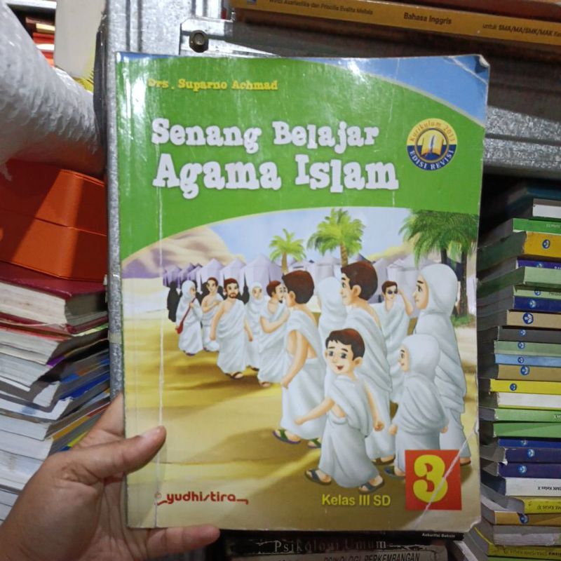 yudhistira senang belajar agama islam kelas 3