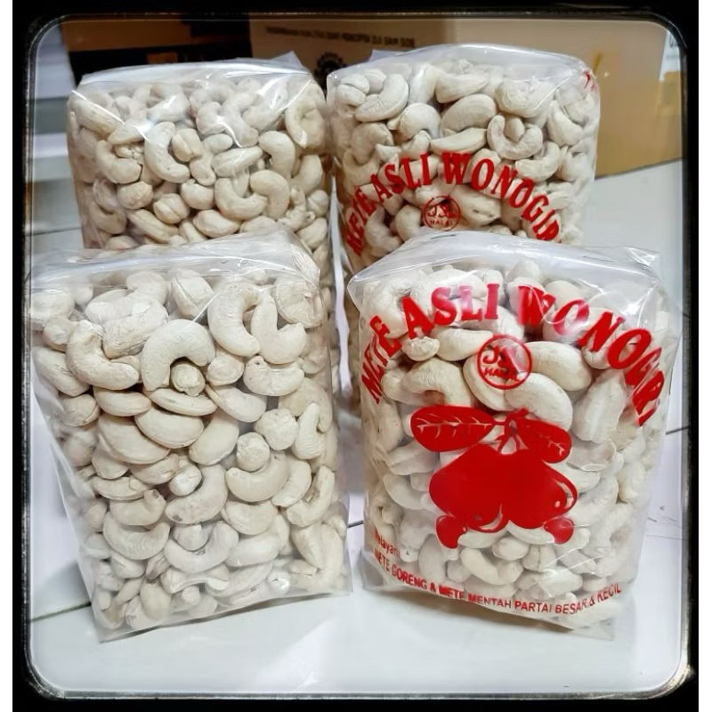 

KACANG METE MEDE MENTAH ASLI WONOGIRI 500 gram