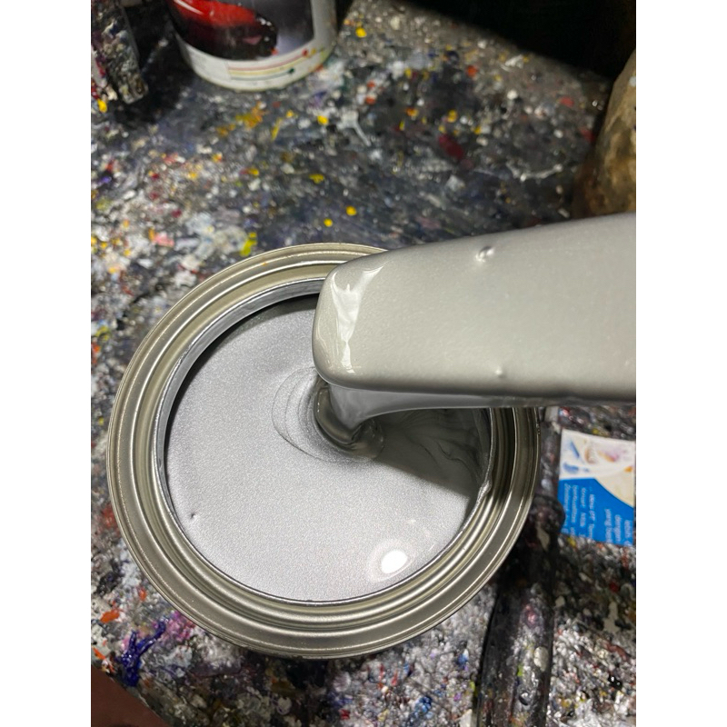 Cat silver dasaran candy / silver kaki kaki motor/mobil