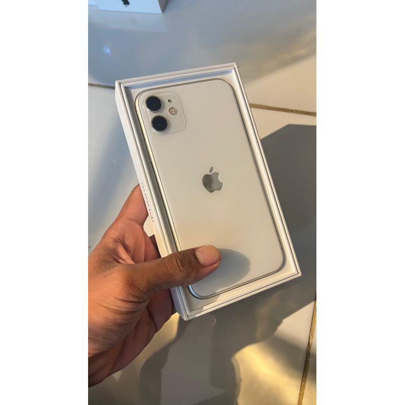 HP IPHONE 11 64 GB IBOX LiKE NEW