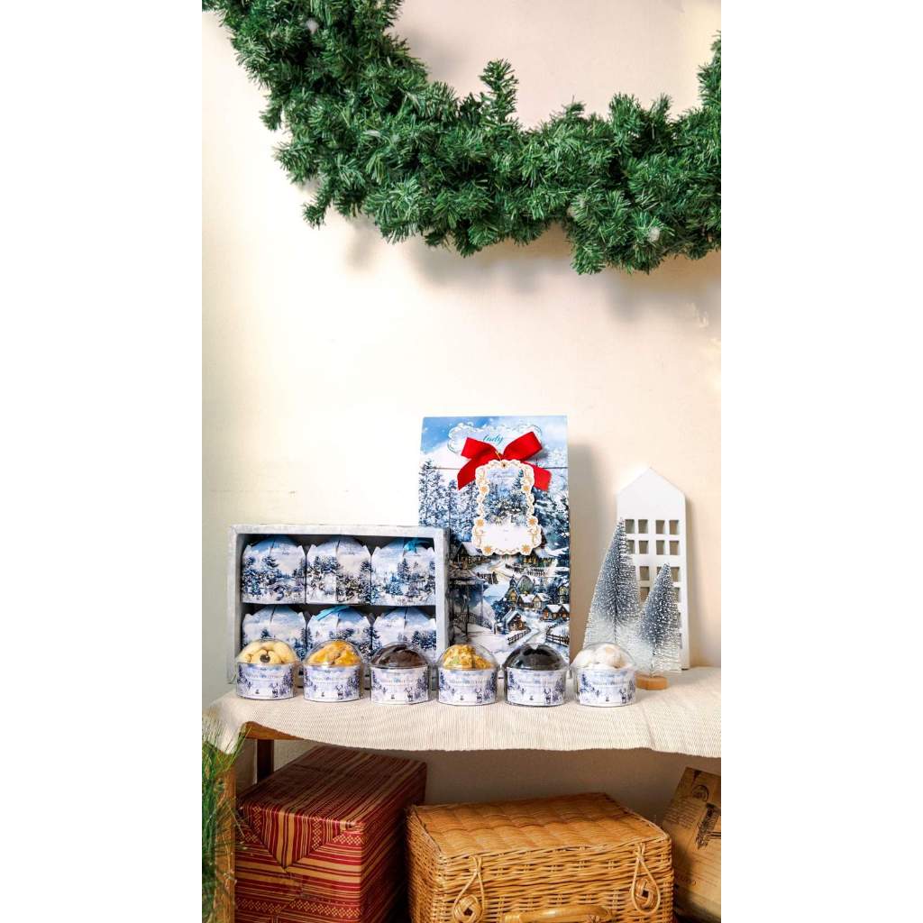 

Serenade Of Snow - Lady la Boulangere Christmas Hampers / Hampers Natal / Hampers Tahun Baru