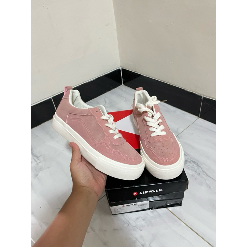 Sepatu Airwalk women pink sale 70% ukuran 38 (BARIA PINK)