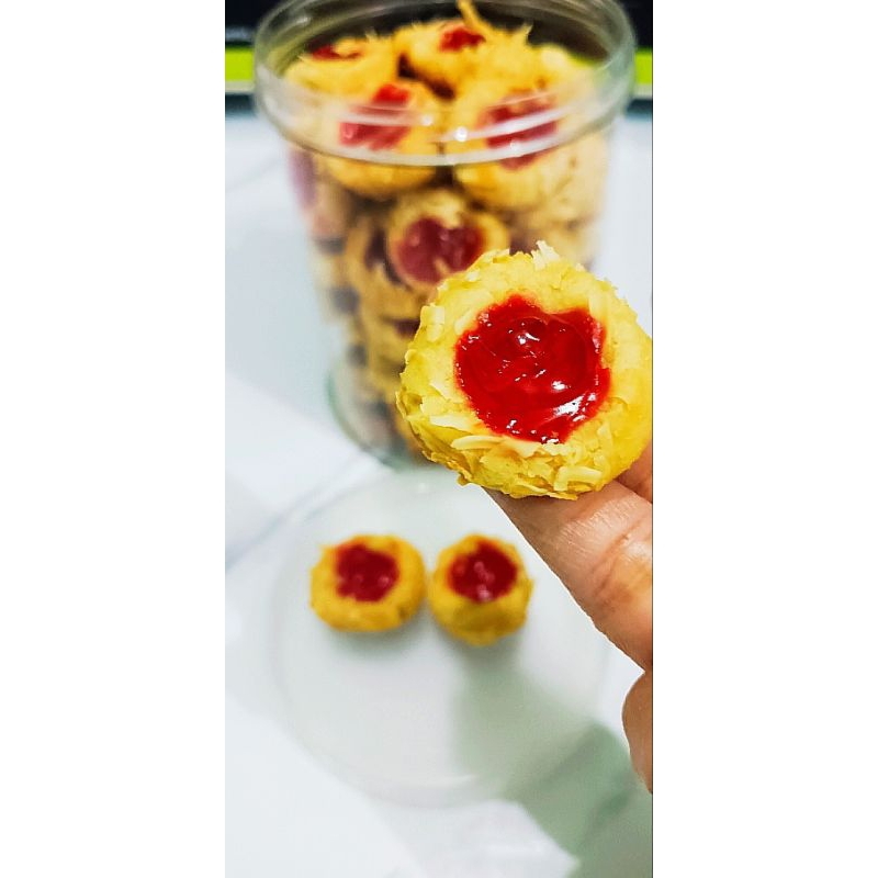 

Thumbprint Cheese Strawberry 500gram Cookies HomeMade By AL COOKIES