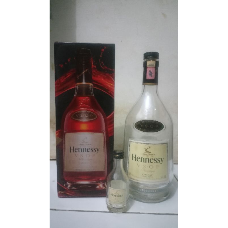 Jual Botol Bekas Hennessy VSOP - Cognac. ( Plus Botol Kecil. )