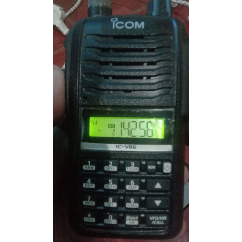 Icom V86