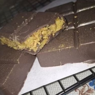 

Coklat Dubai Alyn
