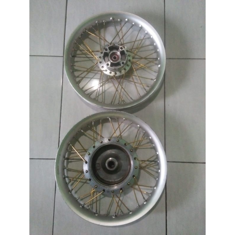 velg comet 14x160x140 , set bekas copptan honda beat depan belakang normal ready