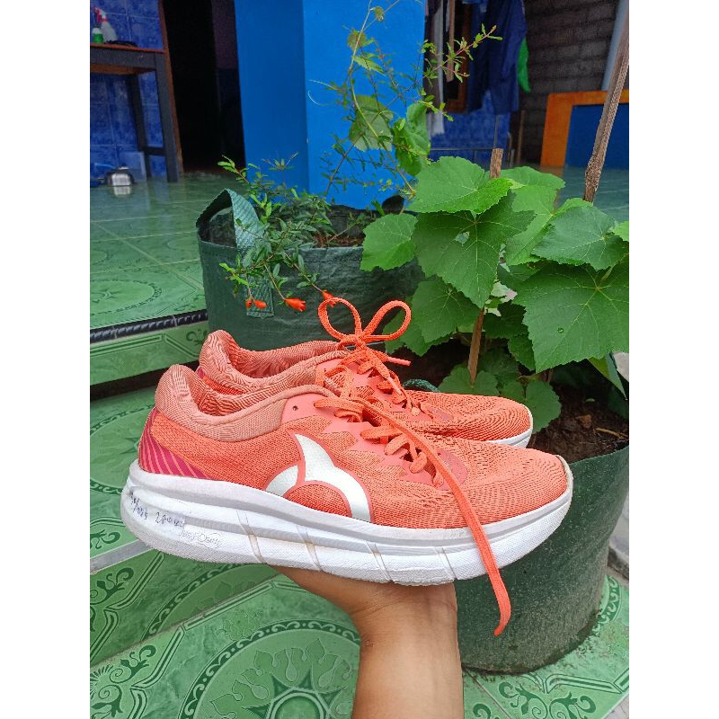 Ortuseight Running Hyperfuse Peach Orange