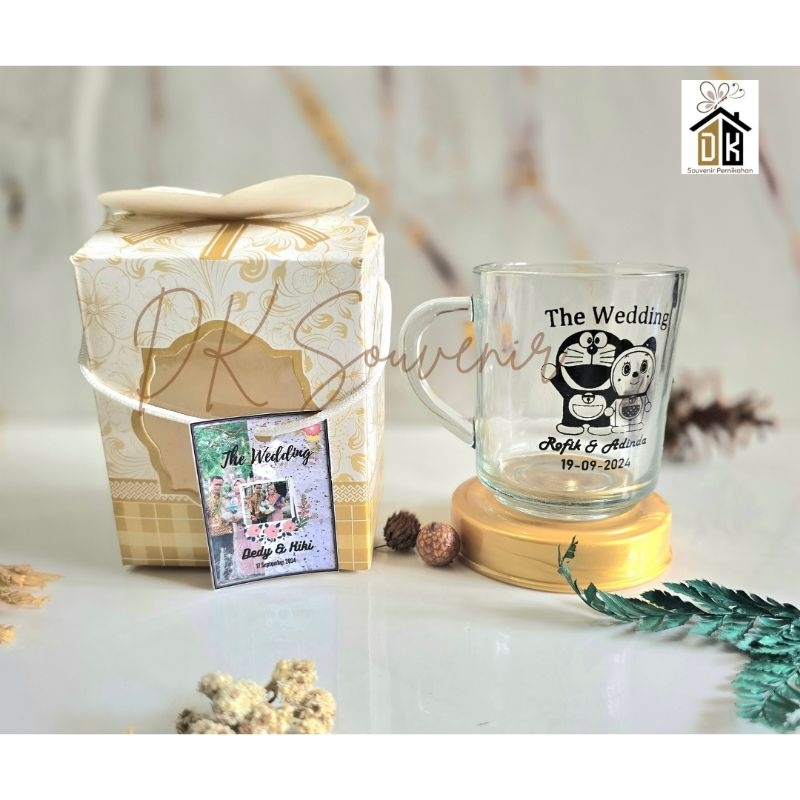 (TANPA PO) Souvenir Gelas MUG Kemas Mika Motif Free Tali Kur (AB)