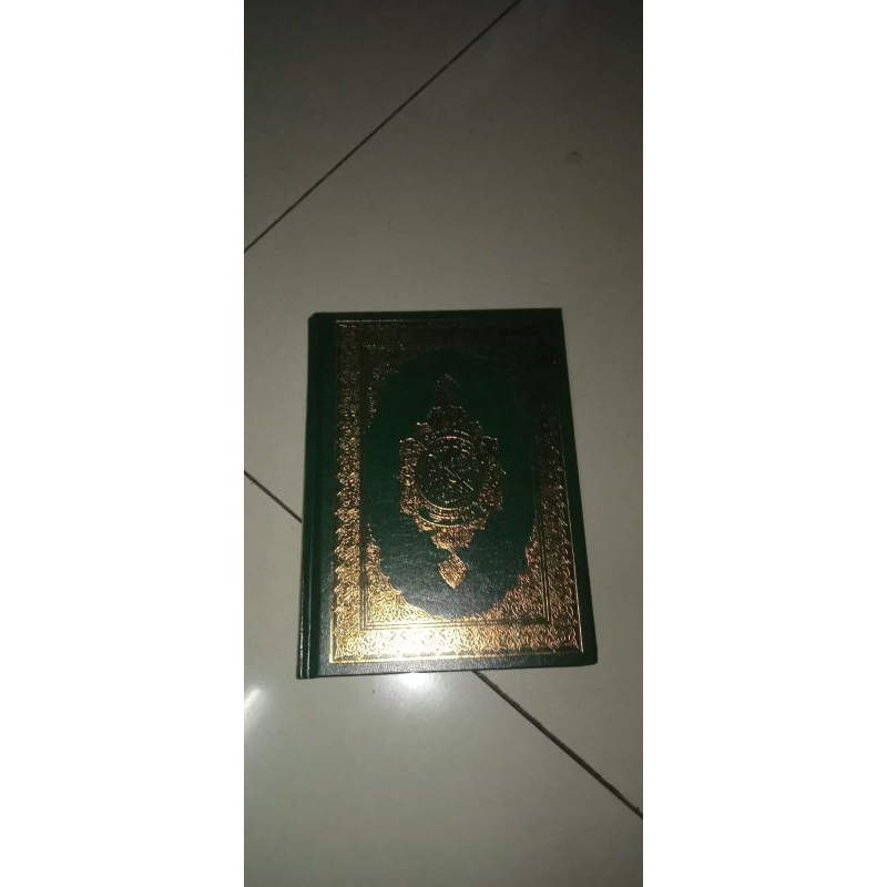 

buku al quran madinah asli cetakan mekkah ukuran 4A original bekas