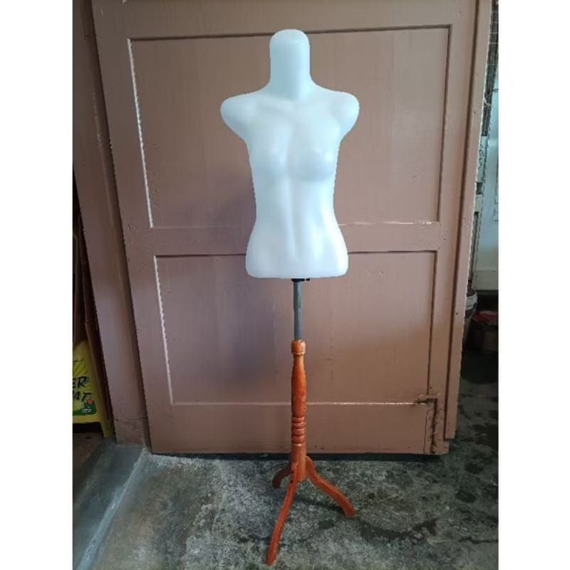 Patung Manekin Cewek + Kaki Besi Patung Cewek Manekin Wanita Patung Wanita Manekin Dewasa Setengah B