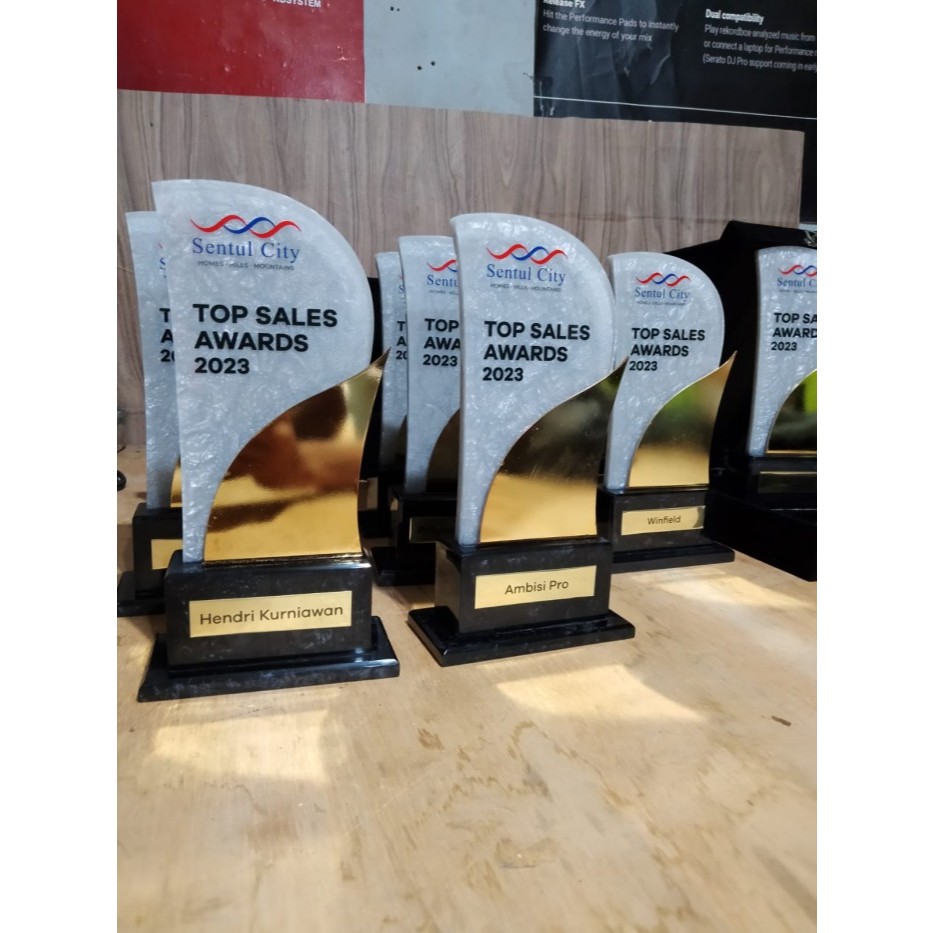 PLAKAT RESIN ESKLUSIF, PLAKAT RESIN, PLAKAT CUSTOM, PLAKAT RESIN