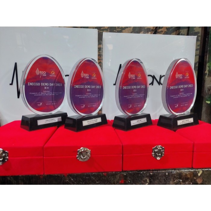 PLAKAT RESIN PLATE KUNINGAN / STAINLESS / PLAKAT RESIN CUSTOM / PLAKAT / TROPHY / PRINT UV