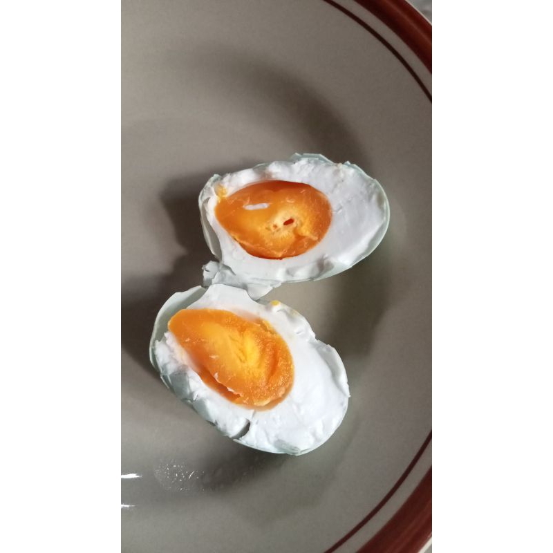 

telor asin s omega siap makan asli buatan rumahan satu paket isi 3telor