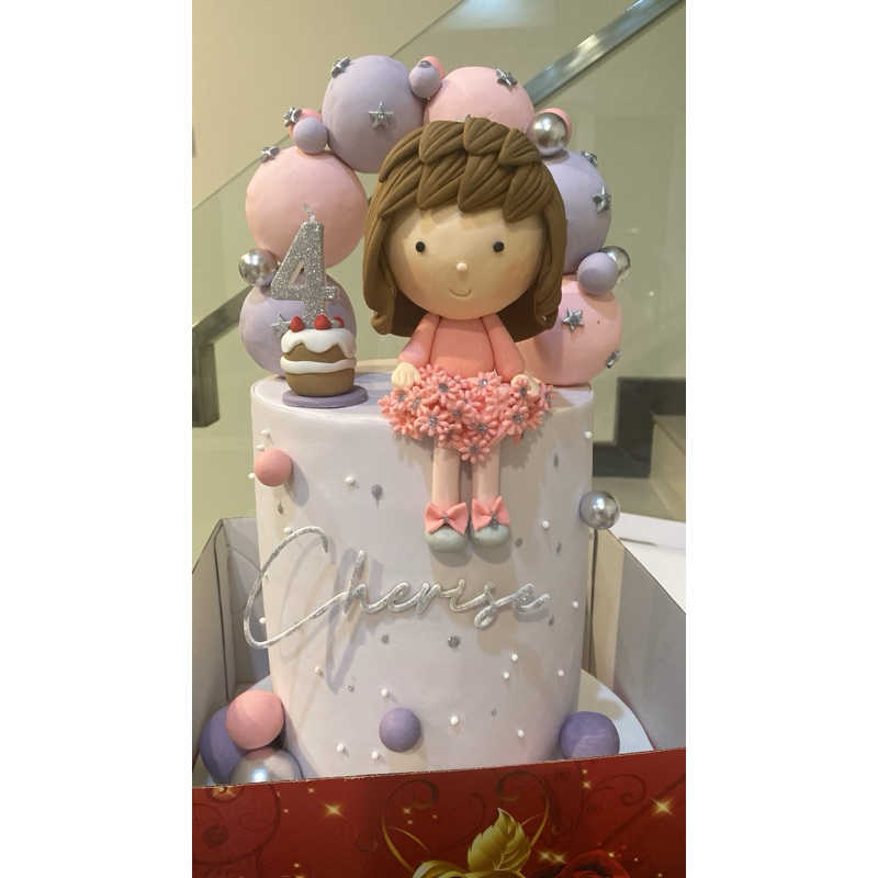 kue tart ultah karakter dummy cake bekas